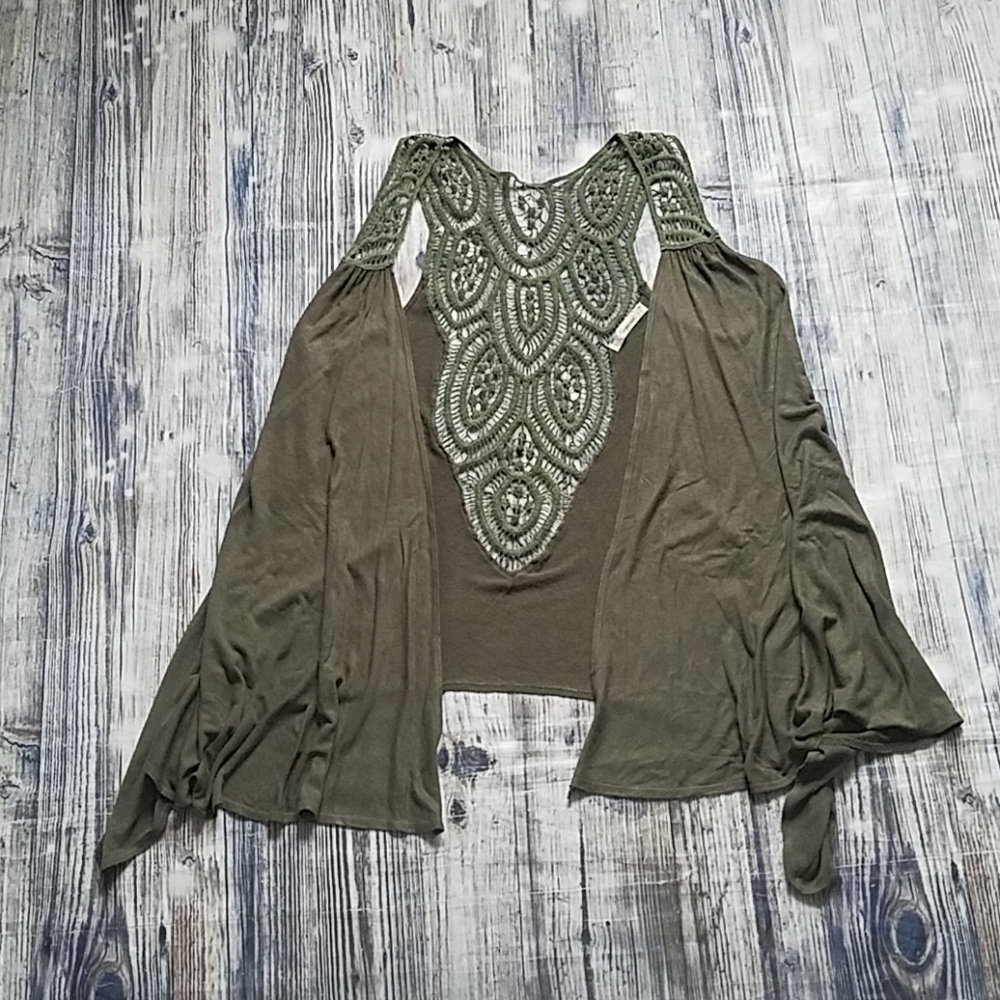 Sleeveless Lace Back Overshirt
